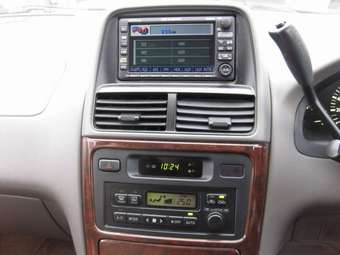 Toyota Ipsum
