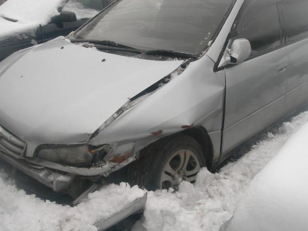 2000 Toyota Ipsum