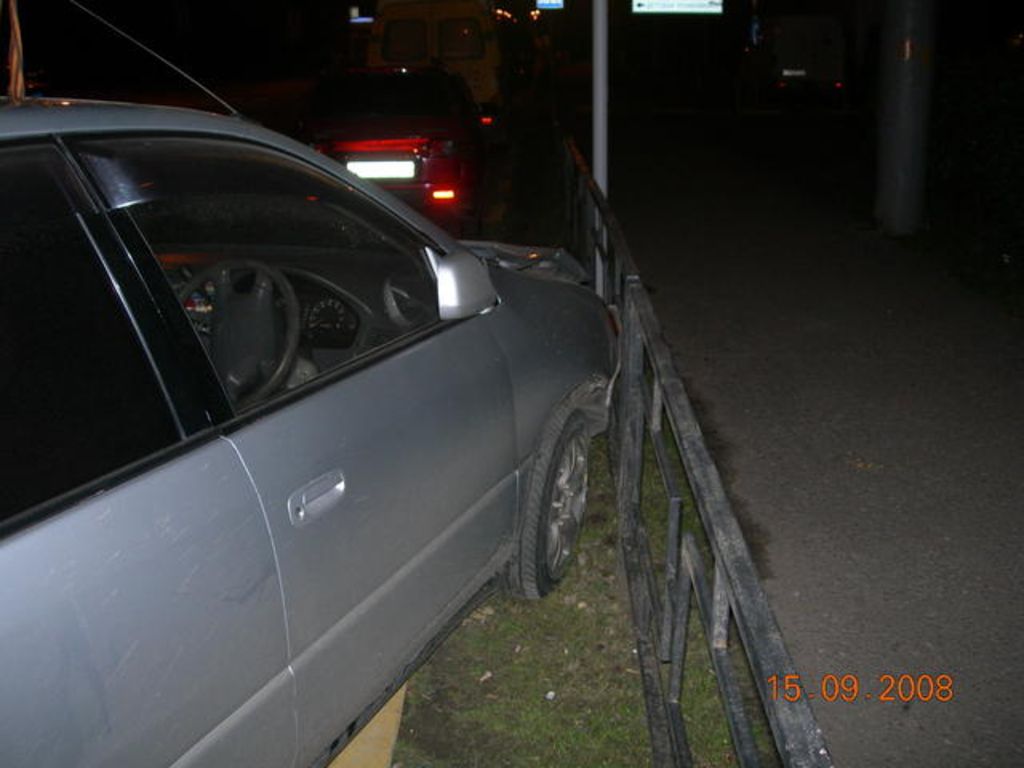 2000 Toyota Ipsum