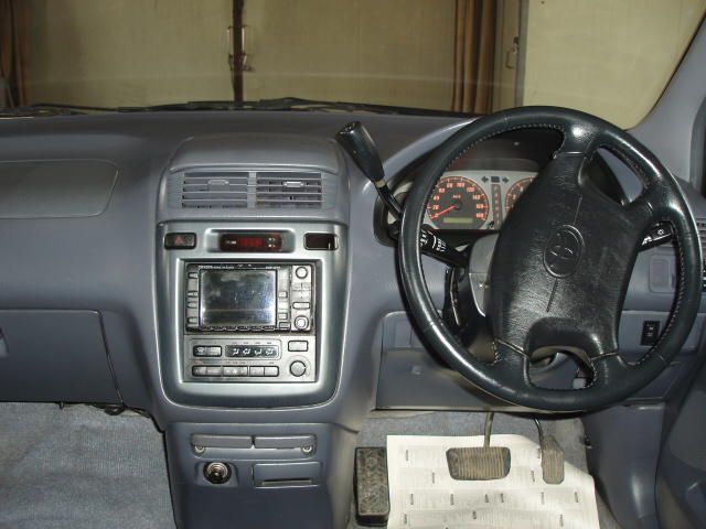 2000 Toyota Ipsum