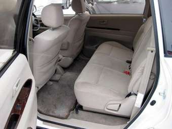 Toyota Ipsum