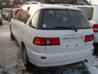 Toyota Ipsum