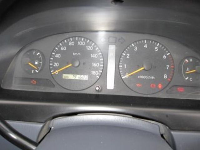 2000 Toyota Ipsum