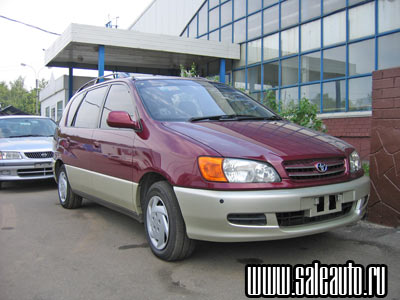 2000 Toyota Ipsum Photos
