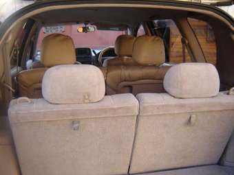 2000 Toyota Ipsum Photos