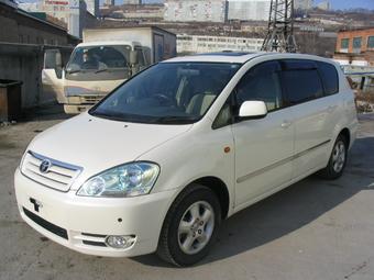 2001 Toyota Ipsum