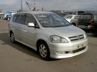 2001 Toyota Ipsum