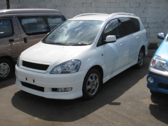 2001 Toyota Ipsum