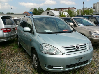 2001 Toyota Ipsum