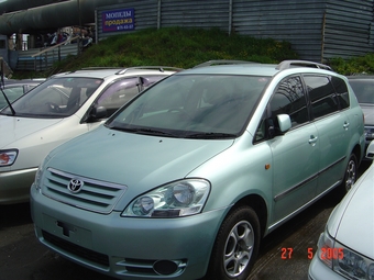 2001 Toyota Ipsum