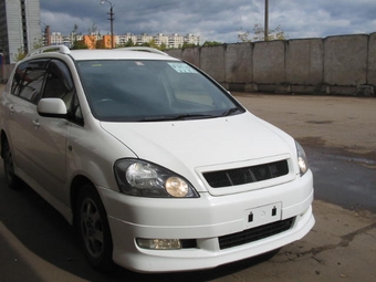 2001 Toyota Ipsum