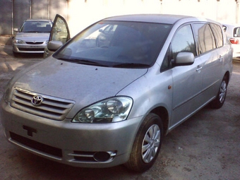 2001 Toyota Ipsum