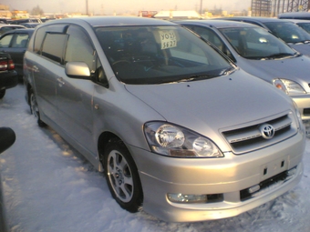 2001 Toyota Ipsum