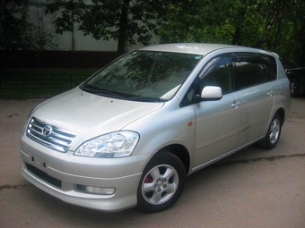 2001 Toyota Ipsum