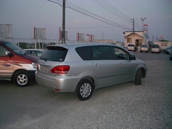 Toyota Ipsum