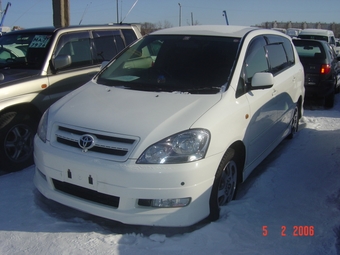 2001 Toyota Ipsum