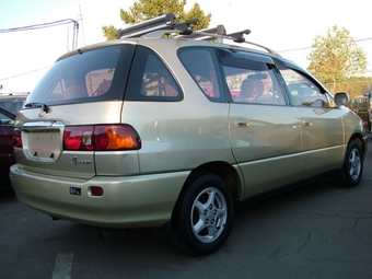 Toyota Ipsum