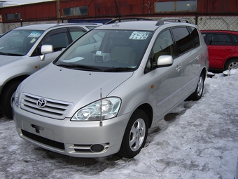 2001 Toyota Ipsum