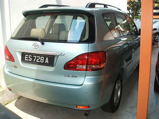 2001 Toyota Ipsum