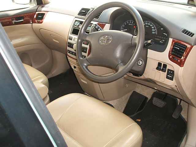 2001 Toyota Ipsum
