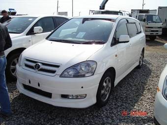 2001 Toyota Ipsum