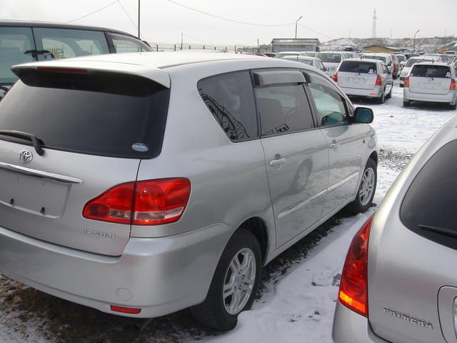 2001 Toyota Ipsum