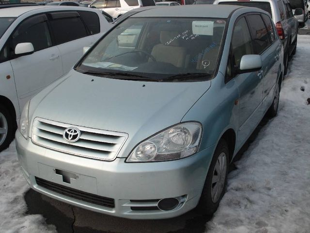 2001 Toyota Ipsum