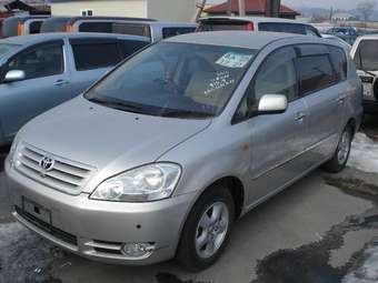 2001 Toyota Ipsum