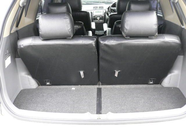 2001 Toyota Ipsum