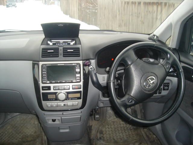 2001 Toyota Ipsum