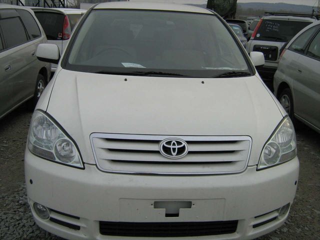 2001 Toyota Ipsum