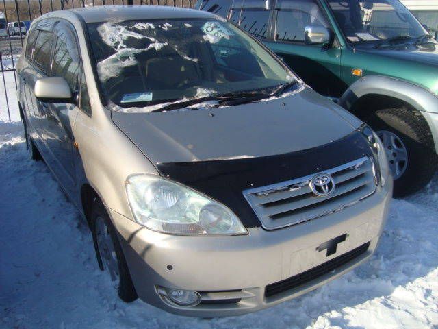 2001 Toyota Ipsum