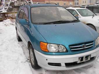 2001 Toyota Ipsum