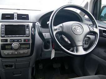 2001 Toyota Ipsum