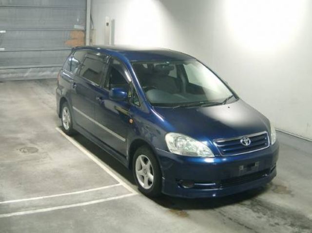 2001 Toyota Ipsum