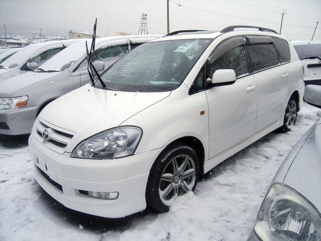 2001 Toyota Ipsum