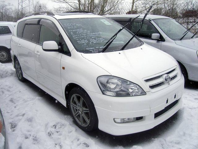 2001 Toyota Ipsum