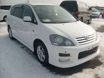 2001 Toyota Ipsum