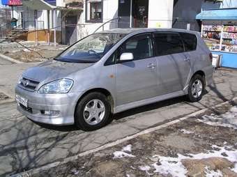 2001 Toyota Ipsum