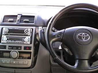 Toyota Ipsum