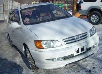 2001 Toyota Ipsum