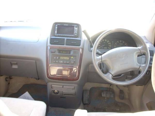 2001 Toyota Ipsum