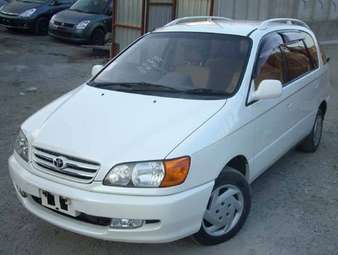 Toyota Ipsum