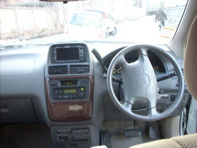 2001 Toyota Ipsum