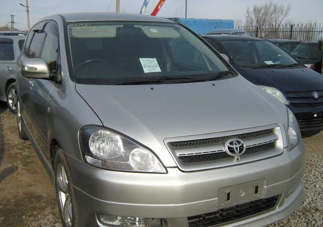 2001 Toyota Ipsum