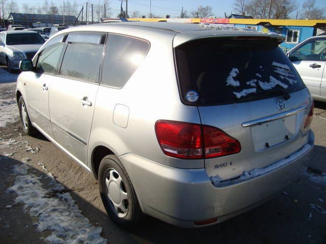 2001 Toyota Ipsum