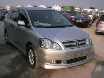 2001 Toyota Ipsum