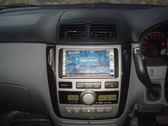 2001 Toyota Ipsum