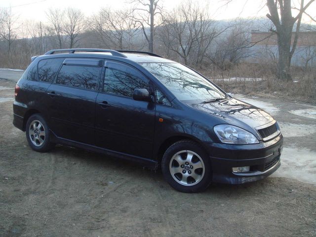 2001 Toyota Ipsum