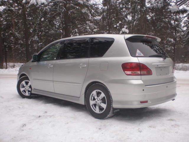 2001 Toyota Ipsum